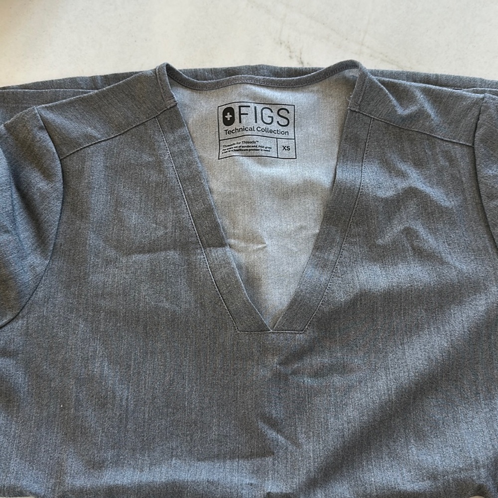 Figs one pocket caterina scrub top XS